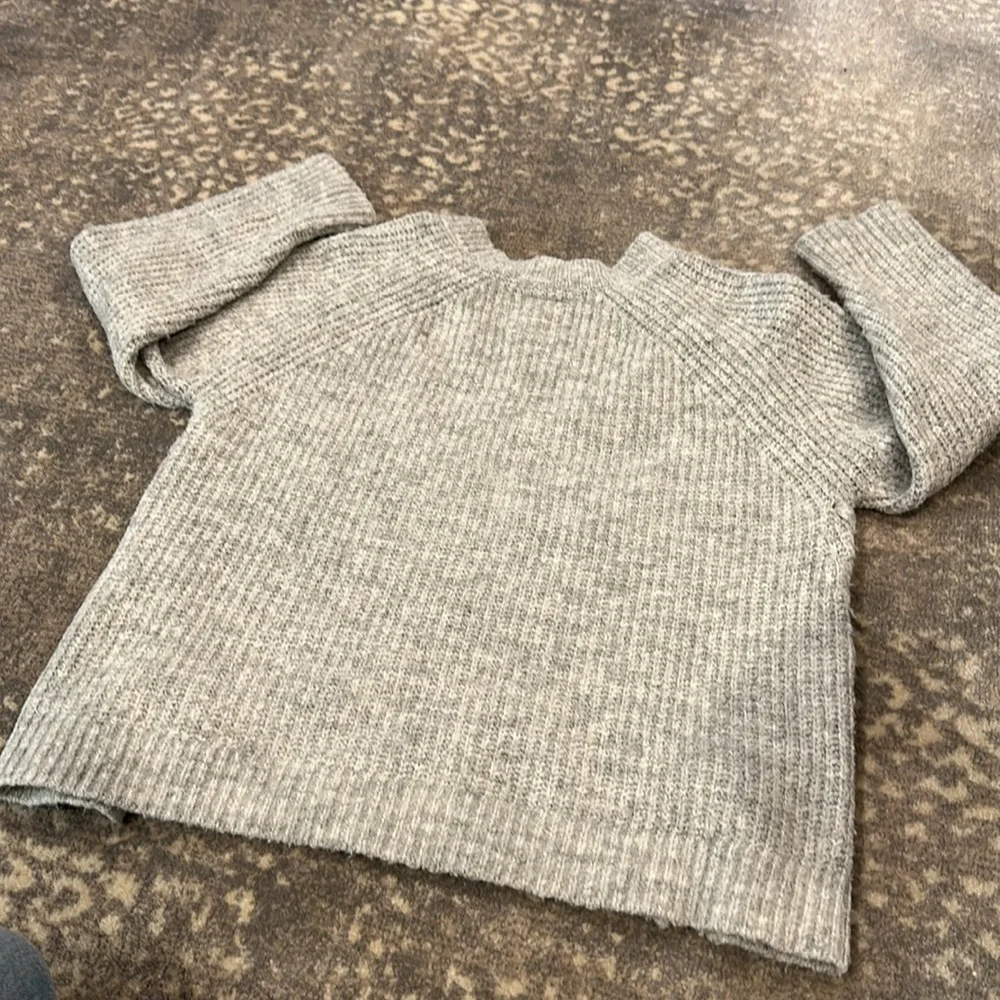 ZARA FANCY COLLECTION GRAY LACED UP SWEATER KIDS